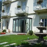 Otel Lario 3*