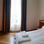 Otel Lario Mezzegra