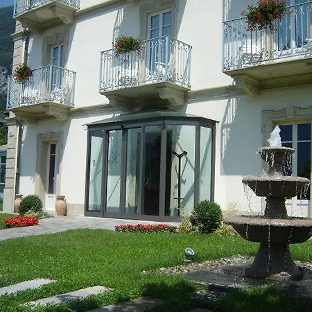 Ξενοδοχείο Lario 3*