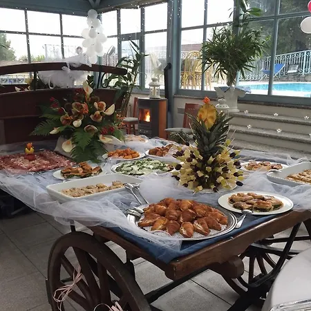 Ξενοδοχείο Lario