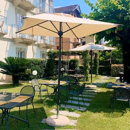 Hotel Lario