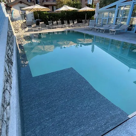 Hotel Lario 3*